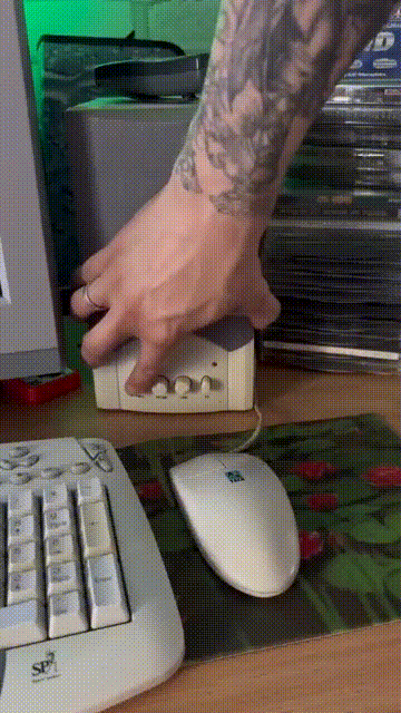 7002445122139