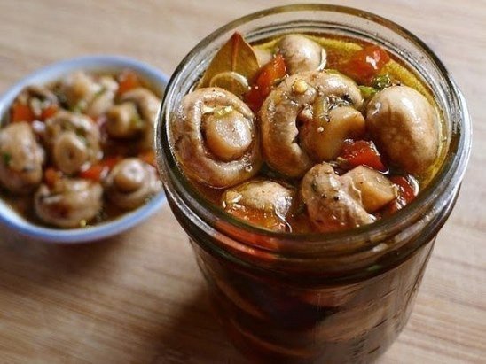 Быстрые маринованные шампиньоны

П...