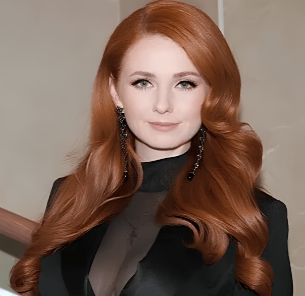 Лена Катина