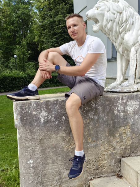 Андрей Устинов
